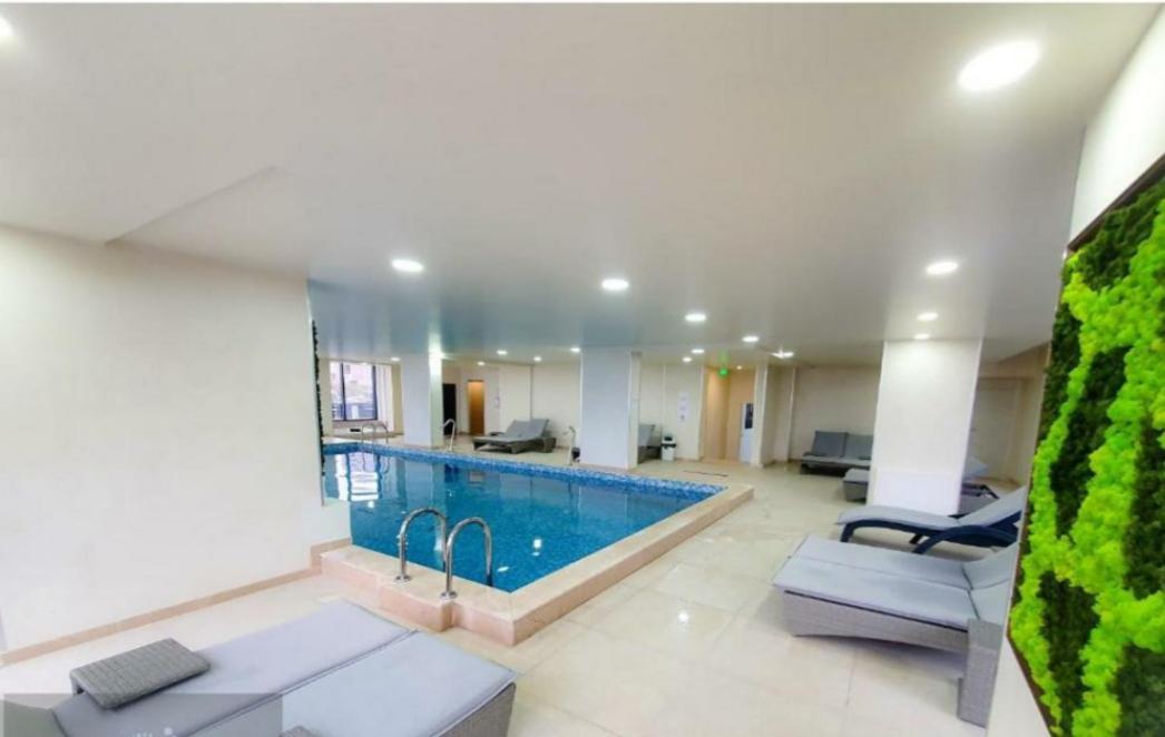 Alezzi Beach Vibe Family Studio With Spa Piscina Interioara Incalzita Sauna Jacuzzi Gym Năvodari Exterior foto